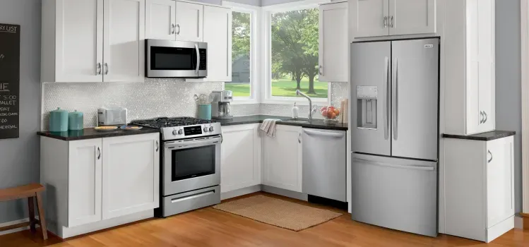 frigidaire-french-door-refrigerator-FRFS2823AS